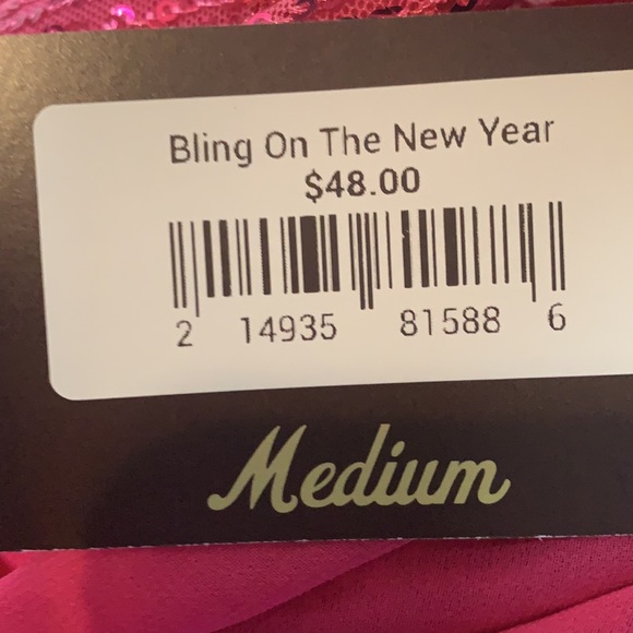 Winey Chicks lined sequin top with elastic sleeves - Picture 8 of 8